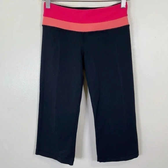 Lululemon Luon Reversible  Groove Crop Pant - Picture 1 of 13